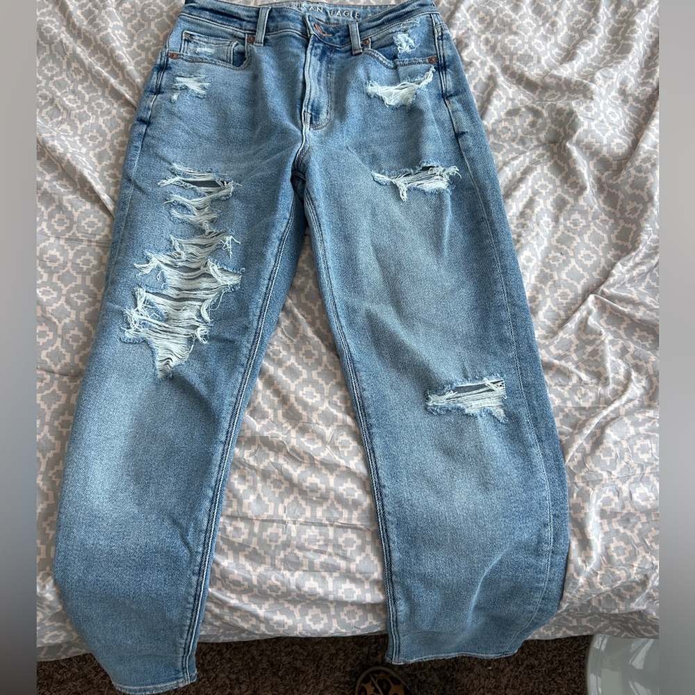 American Eagle Ripped Straight Jeans